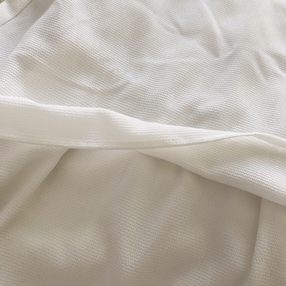 Bloomingdales White Top - Picture 5 of 5